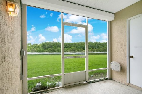 Condo in Orlando, Florida, 2 bedrooms  № 2106652 - photo 11