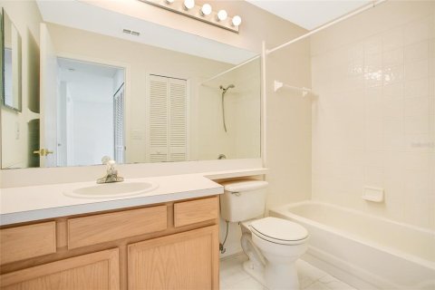 Condo in Orlando, Florida, 2 bedrooms  № 2106652 - photo 9
