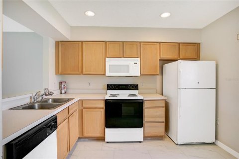 Condo in Orlando, Florida, 2 bedrooms  № 2106652 - photo 4