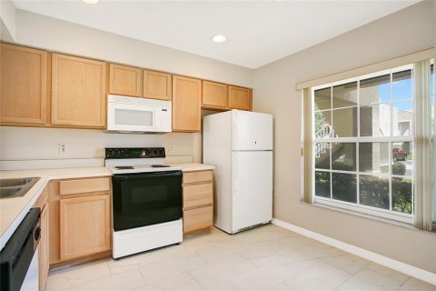 Condo in Orlando, Florida, 2 bedrooms  № 2106652 - photo 5