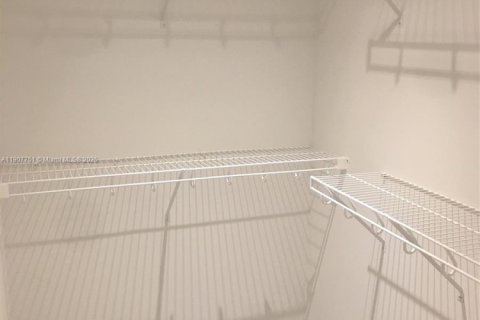 Снять в аренду квартиру в Майами, Флорида 1 спальня, 80.55м2, № 1964056 - фото 14