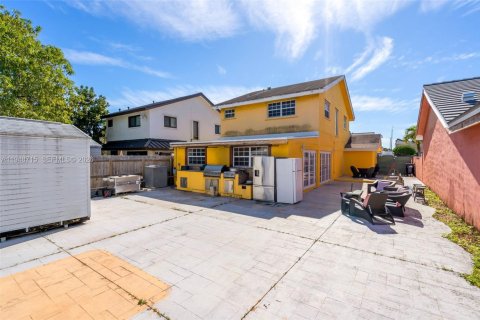 Купить виллу или дом в Майами, Флорида 4 спальни, 160.91м2, № 2005483 - фото 12