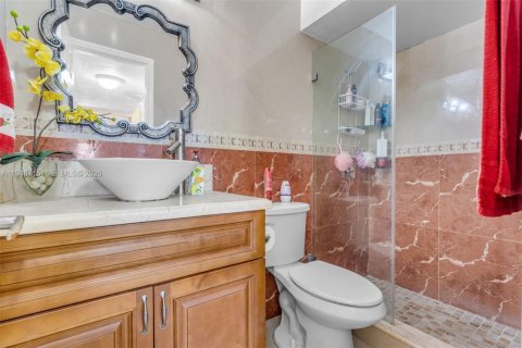 Купить виллу или дом в Майами, Флорида 4 спальни, 160.91м2, № 2005483 - фото 11