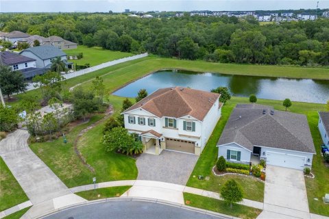 House in Orlando, Florida 5 bedrooms, 318.56 sq.m. № 1745072 - photo 9