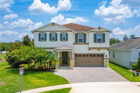 House in Orlando, Florida 5 bedrooms, 318.56 sq.m. № 1745072 - photo 1