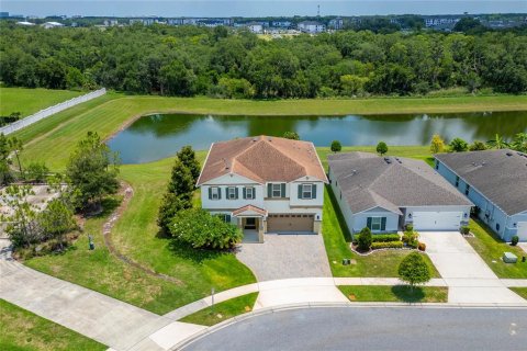 House in Orlando, Florida 5 bedrooms, 318.56 sq.m. № 1745072 - photo 7