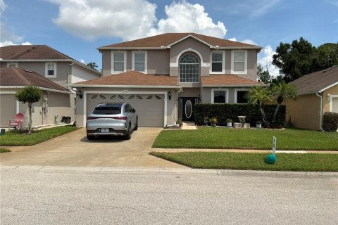 House in Sanford, Florida 4 bedrooms, 217.02 sq.m. № 2304940