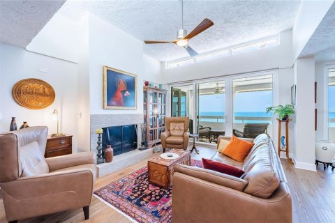 Condominio en venta en Redington Shores, Florida, 3 dormitorios, 179.95 m2 № 2196958 - foto 19