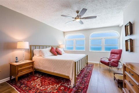 Condominio en venta en Redington Shores, Florida, 3 dormitorios, 179.95 m2 № 2196958 - foto 28