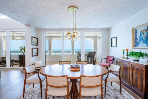 Condominio en venta en Redington Shores, Florida, 3 dormitorios, 179.95 m2 № 2196958 - foto 17