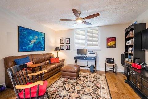 Condominio en venta en Redington Shores, Florida, 3 dormitorios, 179.95 m2 № 2196958 - foto 24