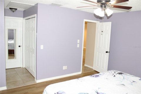 House in Clearwater, Florida 2 bedrooms, 117.99 sq.m. № 2202729 - photo 14