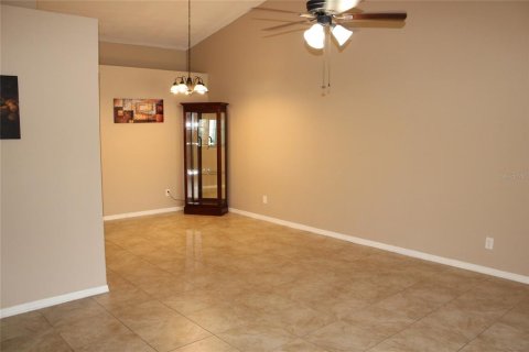 House in Clearwater, Florida 2 bedrooms, 117.99 sq.m. № 2202729 - photo 28