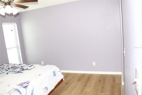 House in Clearwater, Florida 2 bedrooms, 117.99 sq.m. № 2202729 - photo 13