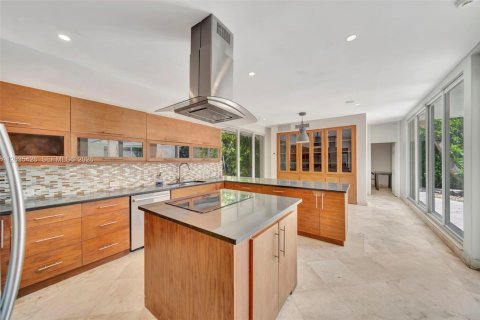 Casa en venta en Miami Beach, Florida, 4 dormitorios, 323.02 m2 № 2178623 - foto 7