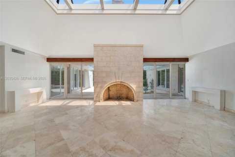 Casa en venta en Miami Beach, Florida, 4 dormitorios, 323.02 m2 № 2178623 - foto 2
