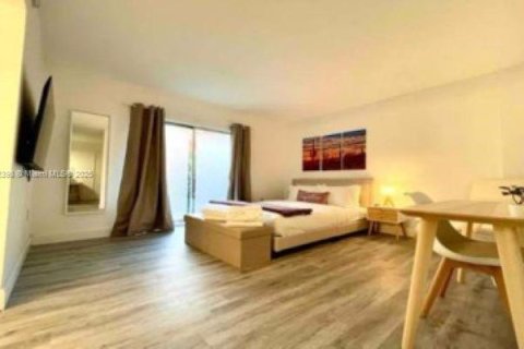 Immobilier commercial à vendre à Miami, Floride № 1966843 - photo 14