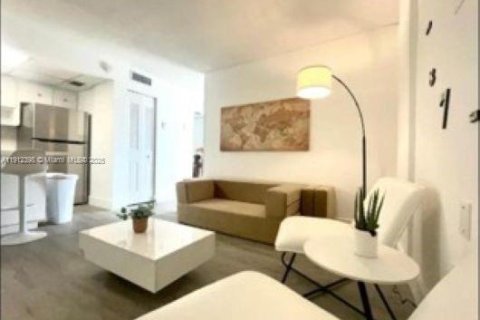 Immobilier commercial à vendre à Miami, Floride № 1966843 - photo 13