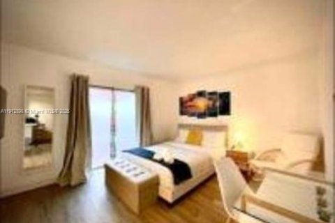 Immobilier commercial à vendre à Miami, Floride № 1966843 - photo 4