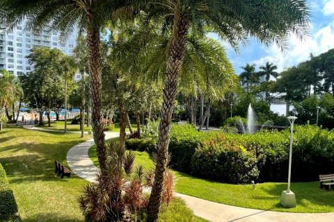 Снять в аренду кондоминиум в Авентура, Флорида 2 спальни, 113.34м2, № 2003482 - фото 28