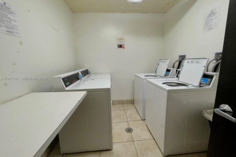 Снять в аренду кондоминиум в Авентура, Флорида 2 спальни, 113.34м2, № 2003482 - фото 20