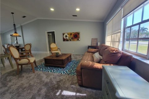 Villa ou maison à louer à Cooper City, Floride: 3 chambres, 170.29 m2 № 2276161 - photo 5