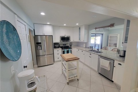 Villa ou maison à louer à Cooper City, Floride: 3 chambres, 170.29 m2 № 2276161 - photo 8