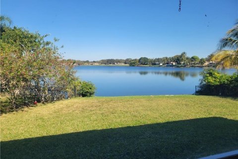 Villa ou maison à louer à Cooper City, Floride: 3 chambres, 170.29 m2 № 2276161 - photo 19