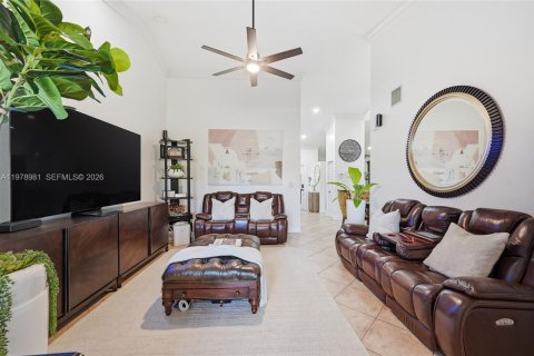 Купить виллу или дом в Тамарак, Флорида 2 спальни, 112.97м2, № 2043070 - фото 13