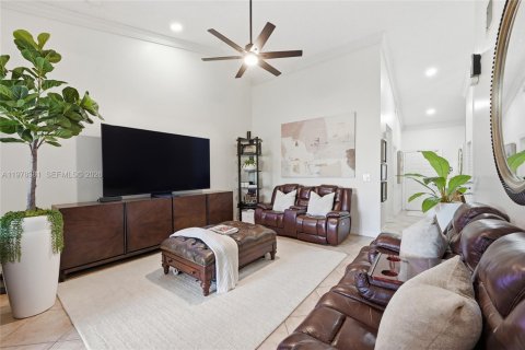 Купить виллу или дом в Тамарак, Флорида 2 спальни, 112.97м2, № 2043070 - фото 14