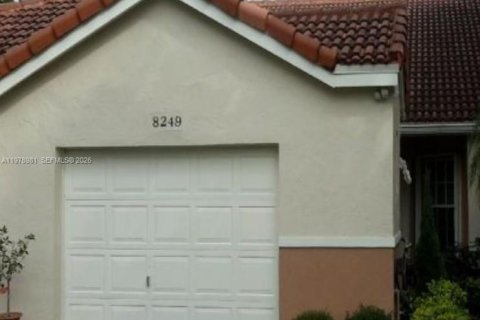 Villa ou maison à Tamarac, Floride 2 chambres, 112.97 m2 № 2043070