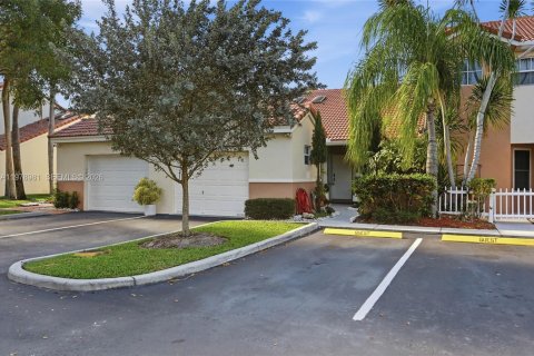 Купить виллу или дом в Тамарак, Флорида 2 спальни, 112.97м2, № 2043070 - фото 7