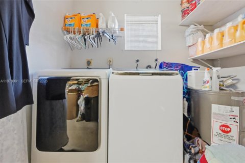 Купить виллу или дом в Тамарак, Флорида 2 спальни, 112.97м2, № 2043070 - фото 29