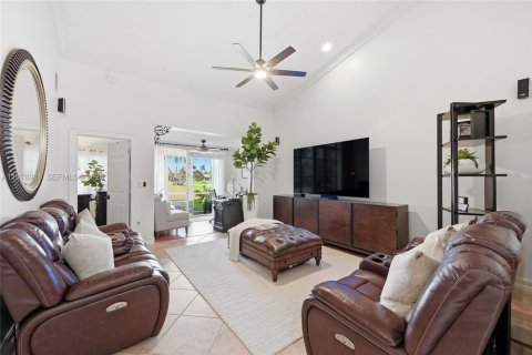 Купить виллу или дом в Тамарак, Флорида 2 спальни, 112.97м2, № 2043070 - фото 12