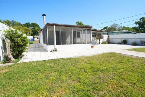 House in Saint Petersburg, Florida 3 bedrooms, 124.12 sq.m. № 1609130 - photo 20