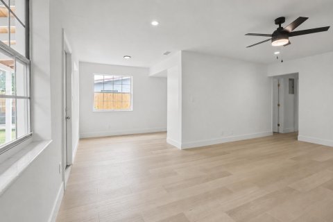 Appartement à louer à Oakland Park, Floride: 2 chambres, 81.75 m2 № 2078560 - photo 3