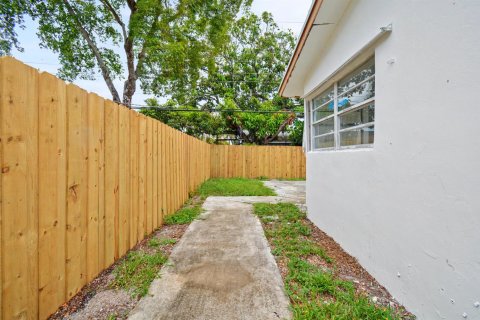 Appartement à louer à Oakland Park, Floride: 2 chambres, 81.75 m2 № 2078560 - photo 12