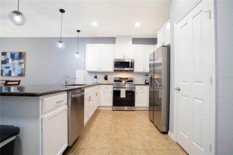 Adosado en venta en Kissimmee, Florida, 4 dormitorios, 152.08 m2 № 1688353 - foto 17