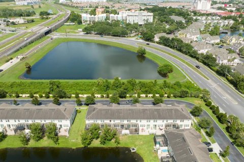 Adosado en venta en Kissimmee, Florida, 4 dormitorios, 152.08 m2 № 1688353 - foto 8