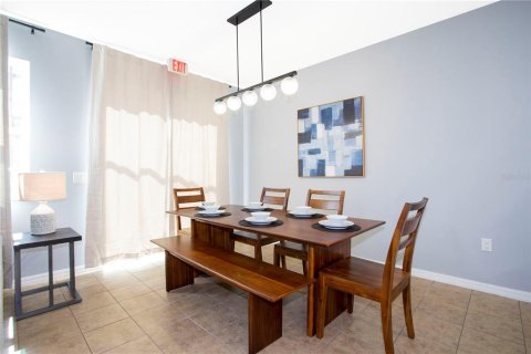 Adosado en venta en Kissimmee, Florida, 4 dormitorios, 152.08 m2 № 1688353 - foto 21