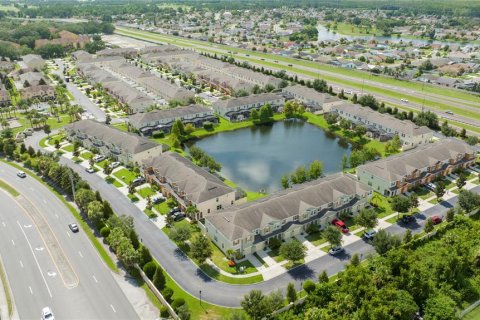 Adosado en venta en Kissimmee, Florida, 4 dormitorios, 152.08 m2 № 1688353 - foto 9