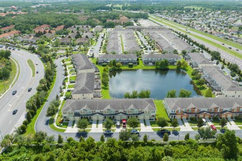 Adosado en venta en Kissimmee, Florida, 4 dormitorios, 152.08 m2 № 1688353 - foto 11