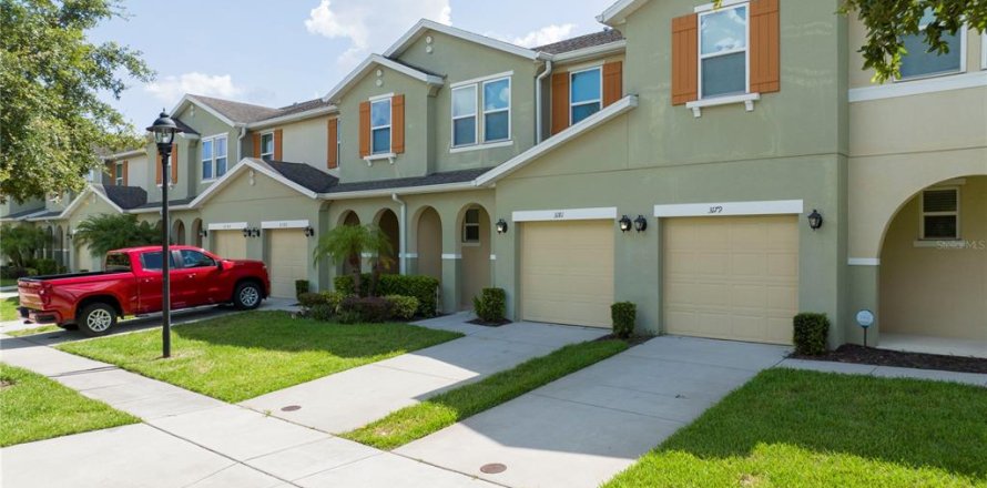 Townhouse in Kissimmee, Florida 4 bedrooms, 152.08 sq.m. № 1688353