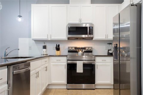 Adosado en venta en Kissimmee, Florida, 4 dormitorios, 152.08 m2 № 1688353 - foto 18