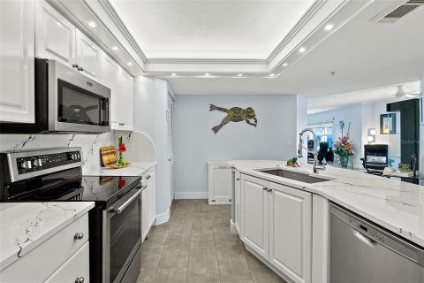 Condo in Daytona Beach Shores, Florida, 3 bedrooms  № 1626552 - photo 11