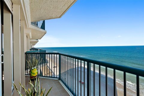 Condo in Daytona Beach Shores, Florida, 3 bedrooms  № 1626552 - photo 22