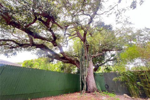 Villa ou maison à louer à Miami, Floride: 2 chambres, 140 m2 № 1668015 - photo 23