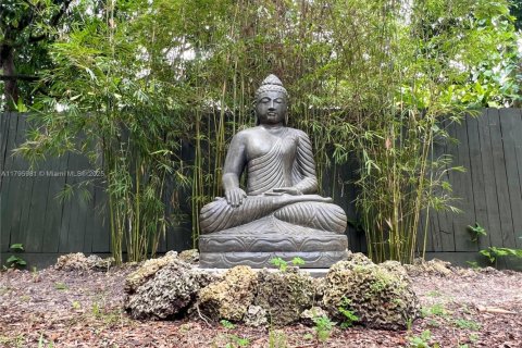 Villa ou maison à louer à Miami, Floride: 2 chambres, 140 m2 № 1668015 - photo 24