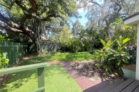 Villa ou maison à louer à Miami, Floride: 2 chambres, 140 m2 № 1668015 - photo 13