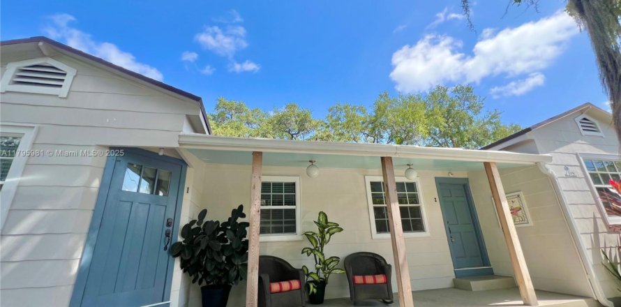 Villa ou maison à Miami, Floride 2 chambres, 140 m2 № 1668015